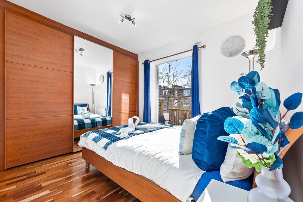 Balcony Blue Theme 1 Bedroom Central London Luxury Flat Near Hyde Park! Accommodates Up To 6! Double Sofa Bed And Next To Station! ภายนอก รูปภาพ