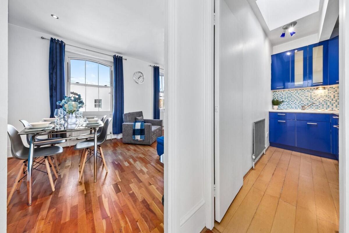 Balcony Blue Theme 1 Bedroom Central London Luxury Flat Near Hyde Park! Accommodates Up To 6! Double Sofa Bed And Next To Station! ภายนอก รูปภาพ