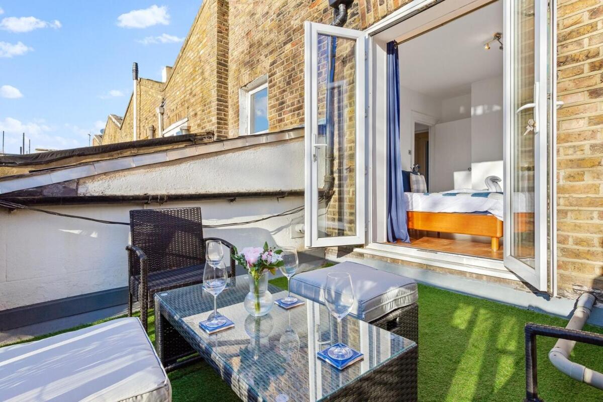 Balcony Blue Theme 1 Bedroom Central London Luxury Flat Near Hyde Park! Accommodates Up To 6! Double Sofa Bed And Next To Station! ภายนอก รูปภาพ