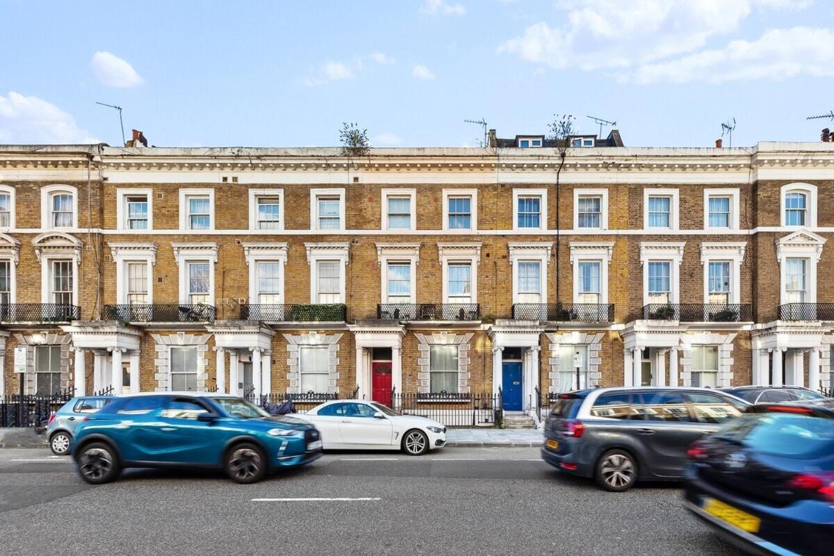 Balcony Blue Theme 1 Bedroom Central London Luxury Flat Near Hyde Park! Accommodates Up To 6! Double Sofa Bed And Next To Station! ภายนอก รูปภาพ