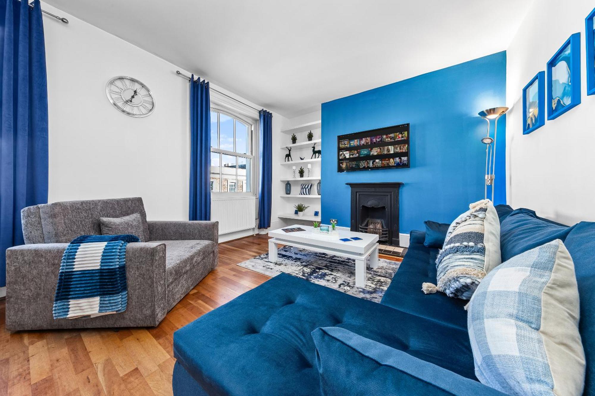 Balcony Blue Theme 1 Bedroom Central London Luxury Flat Near Hyde Park! Accommodates Up To 6! Double Sofa Bed And Next To Station! ภายนอก รูปภาพ
